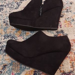 Women's booties